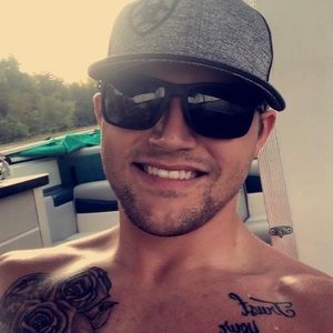 Meet your Posher, Thomas